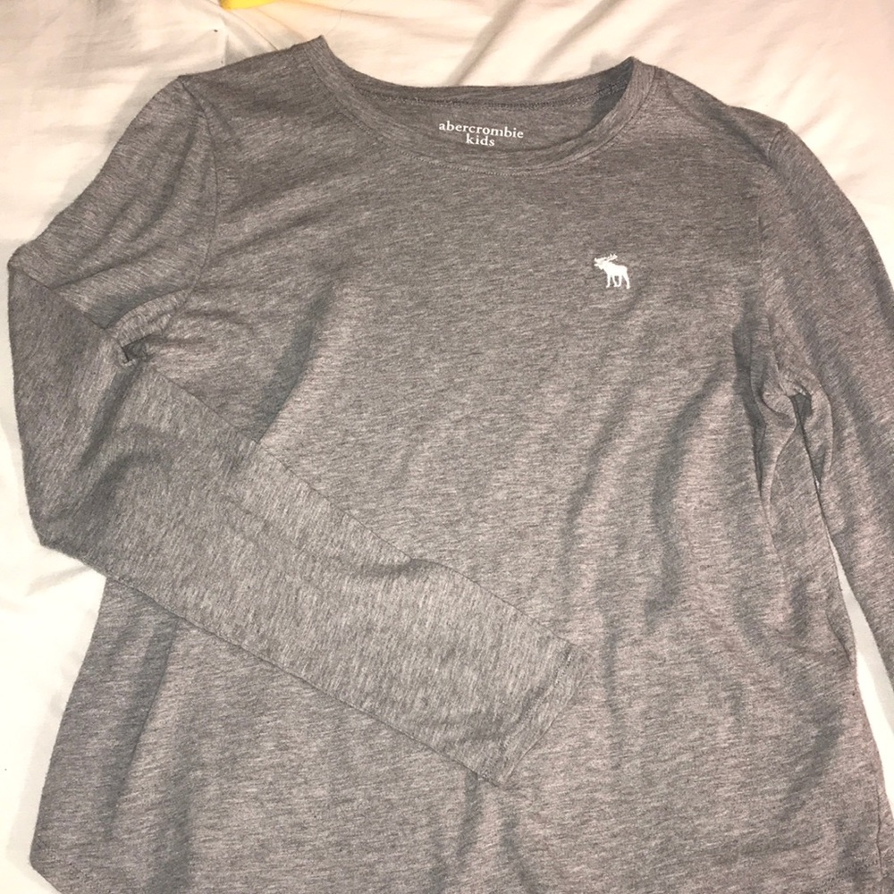 Ambercrombie and Fitch grey long sleeve